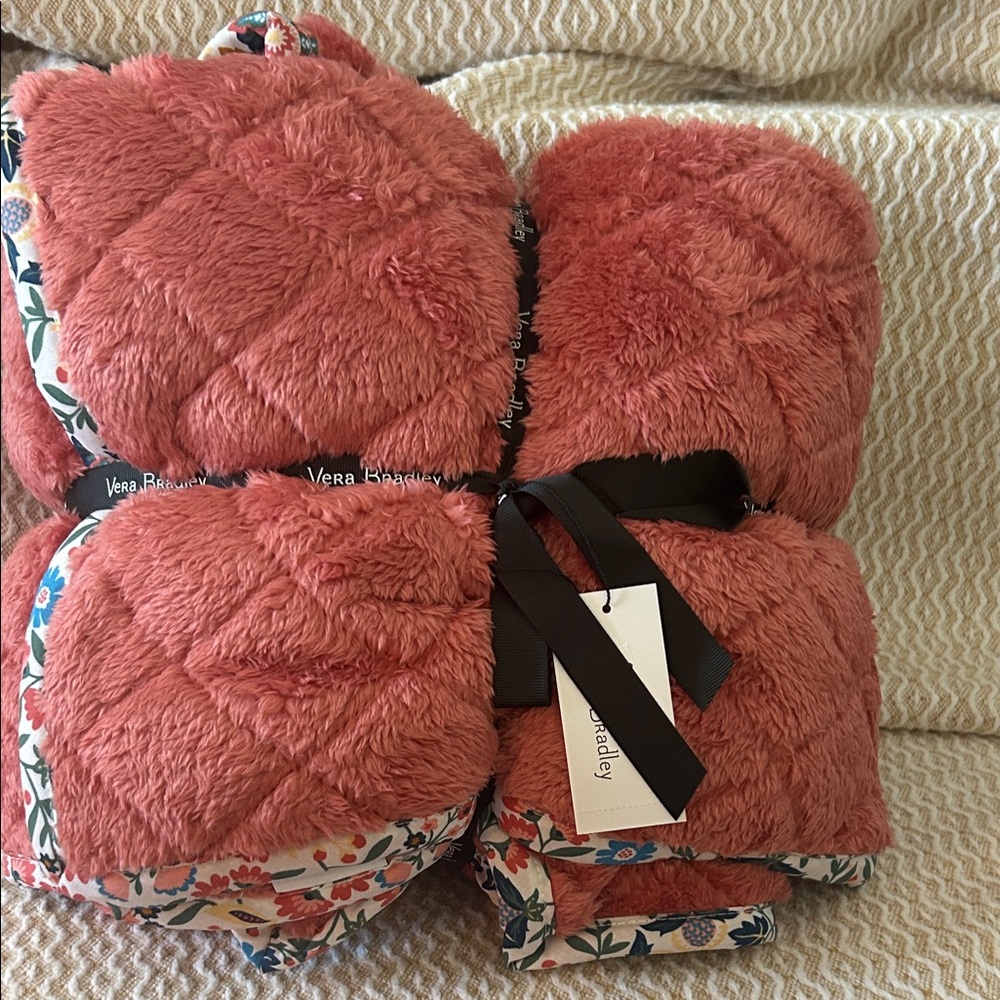 Vera Bradley Floral trim. Coral Throw Blanket - Picture 1 of 3